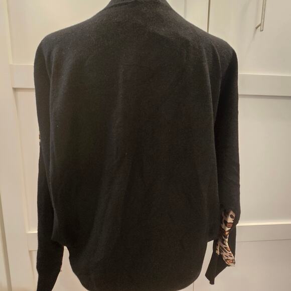 NWT Sione Leopard and Sweater top - Picture 3 of 9
